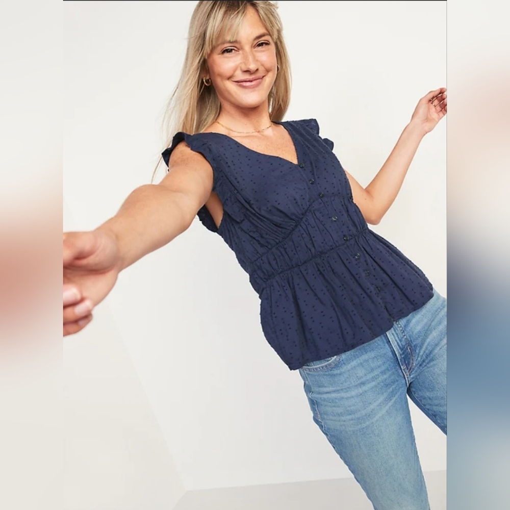 Old Navy waist defined V-neck button front blouse